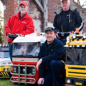 petits joueurs (camions RC 1:4)