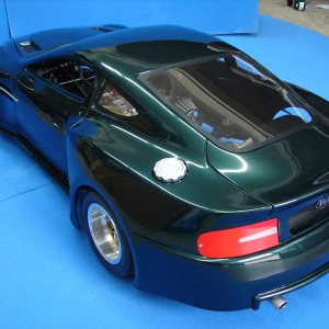 une voiture 1:4 100% faite main
